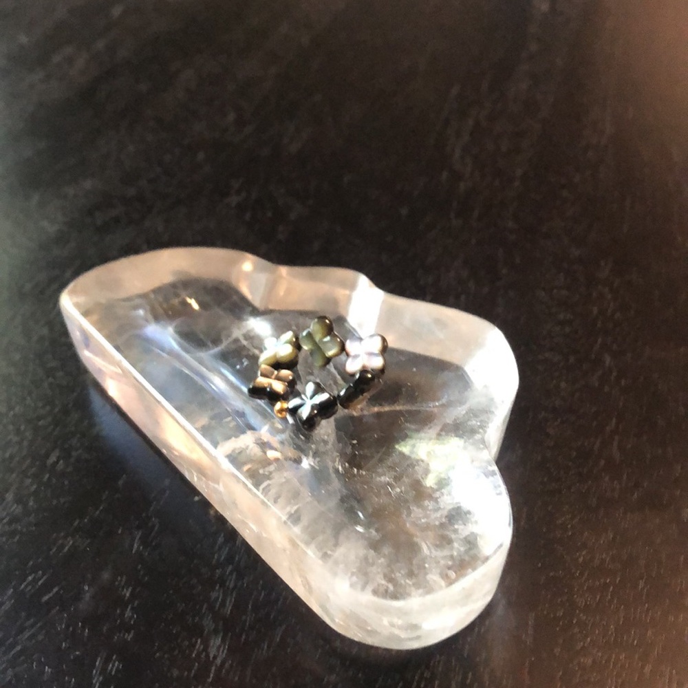 Quartz carved cloud mini bowl - Picture 5 of 15